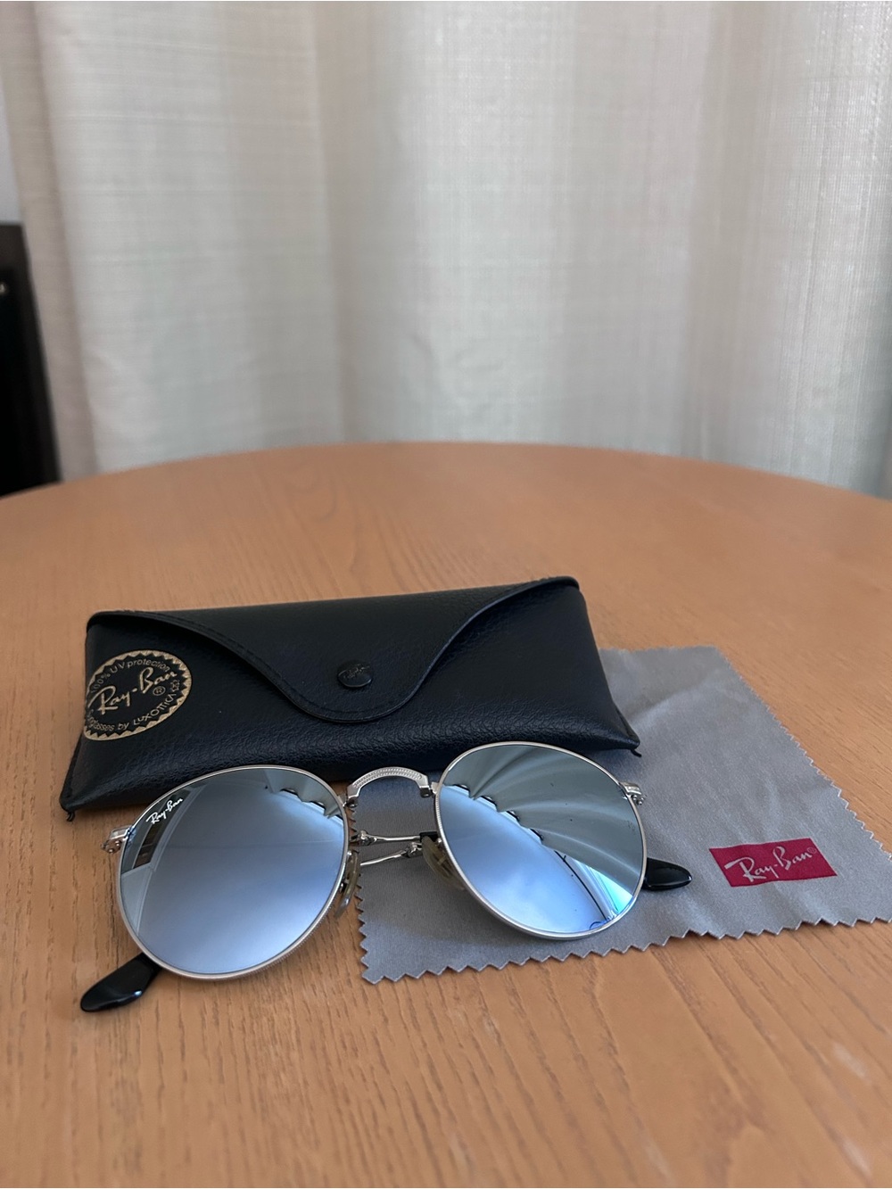 Ray-Ban Round Metal Folding Sunglasses in Silver with Mirrored Lenses